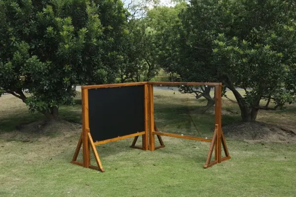 Caballete transparente al aire libre – HW1-S142143-V01-A_01
