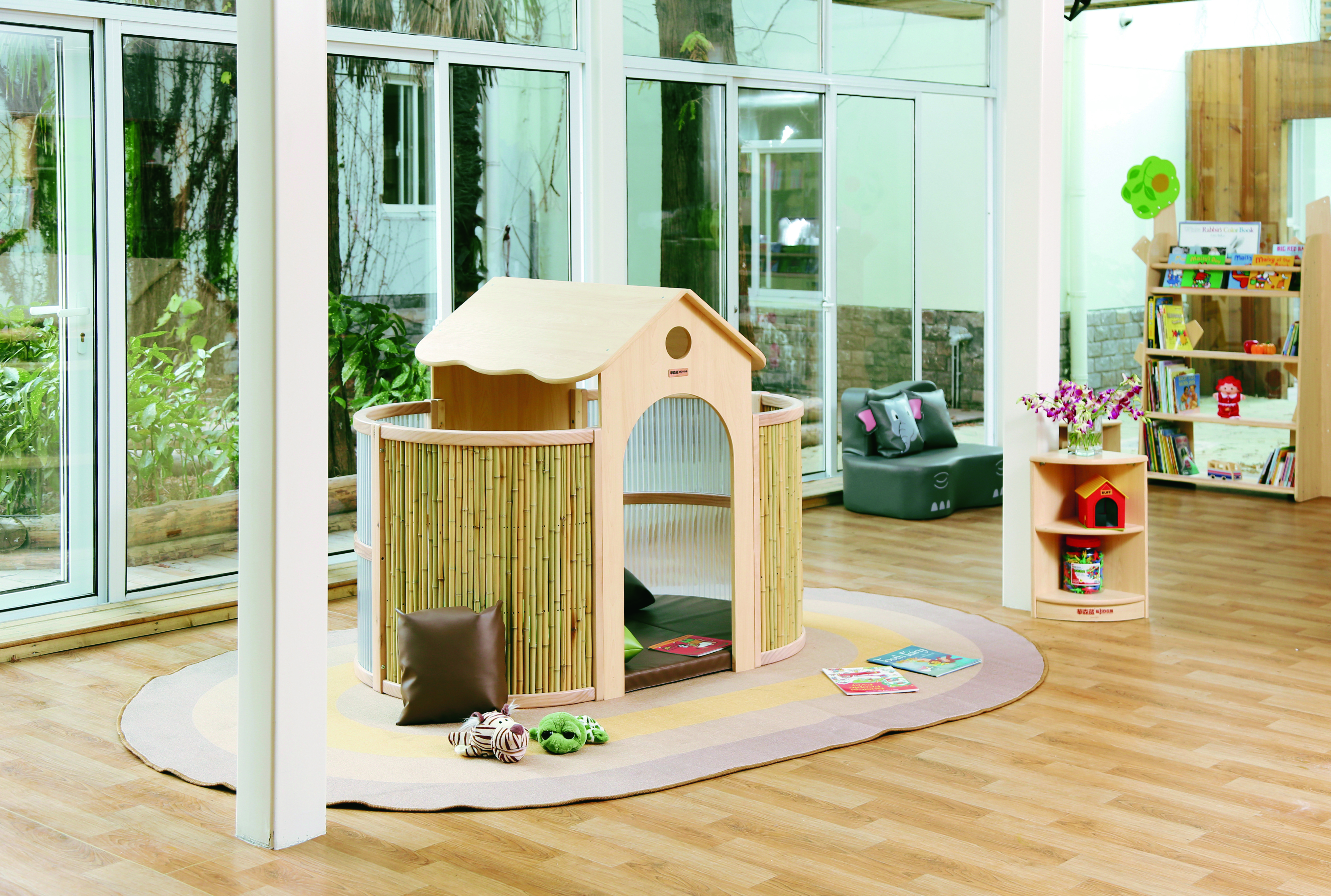 Indoor Spielhaus mit Matratze – P. 053 - GP2-NWA001-V01  Picture details of Indoor Play House （1）
